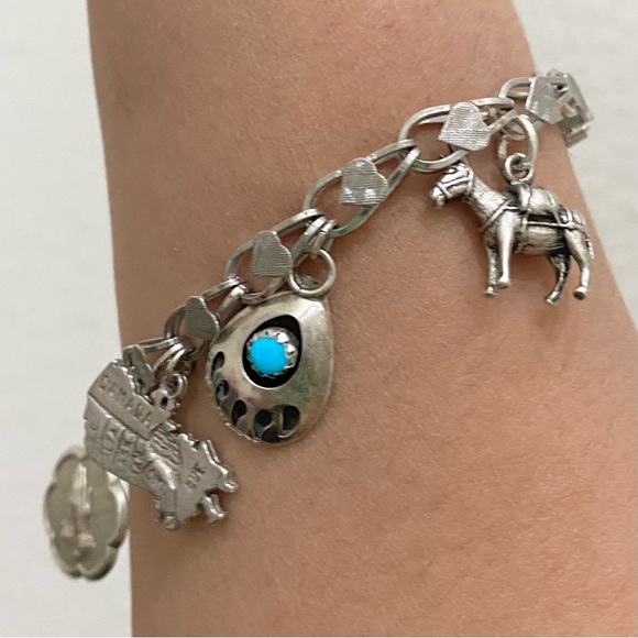 Vintage Sterling Silver Signed 925 Double Link Heart 7 Charms 8” Charm Bracelet - Picture 2 of 16